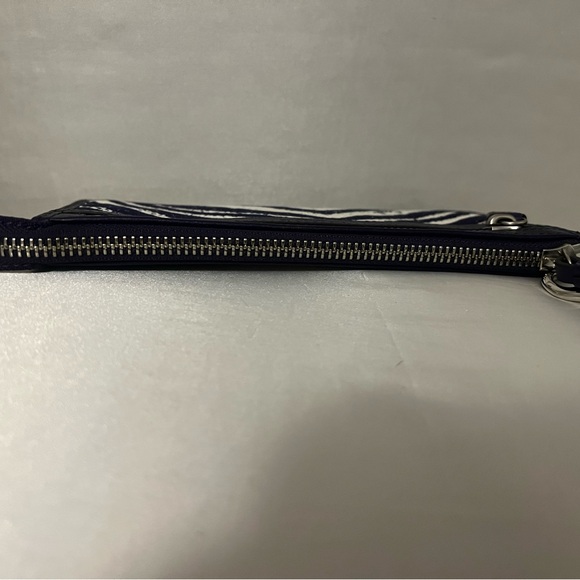 New!! Without tags Coach purple zebra canvas prints wristlet wallets cardholder - Picture 11 of 11